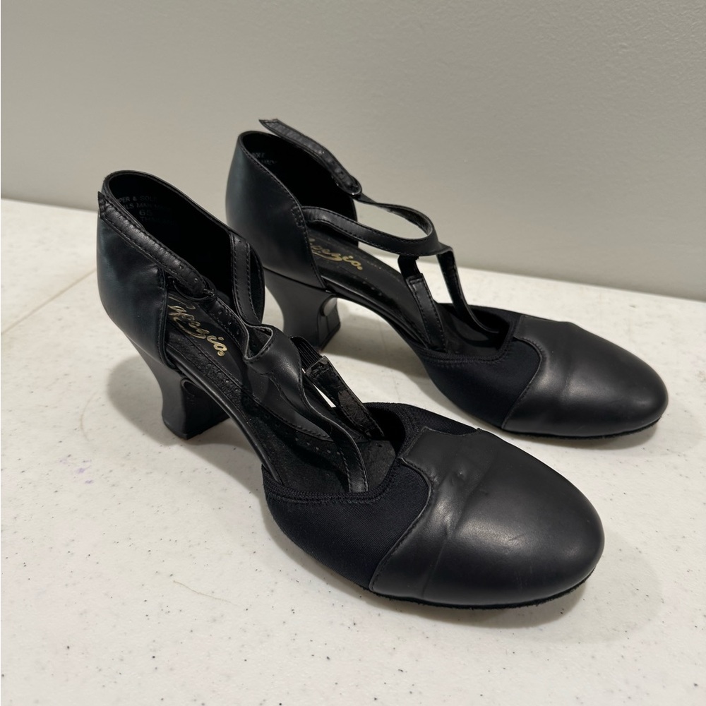 Capezio Black Women's Character Heels size 8